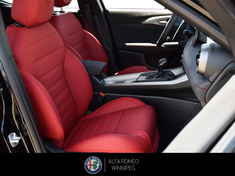 2026 ALFA ROMEO Tonale Veloce  at Alfa Romeo of Winnipeg Winnipeg Manitoba (Image 21/22)