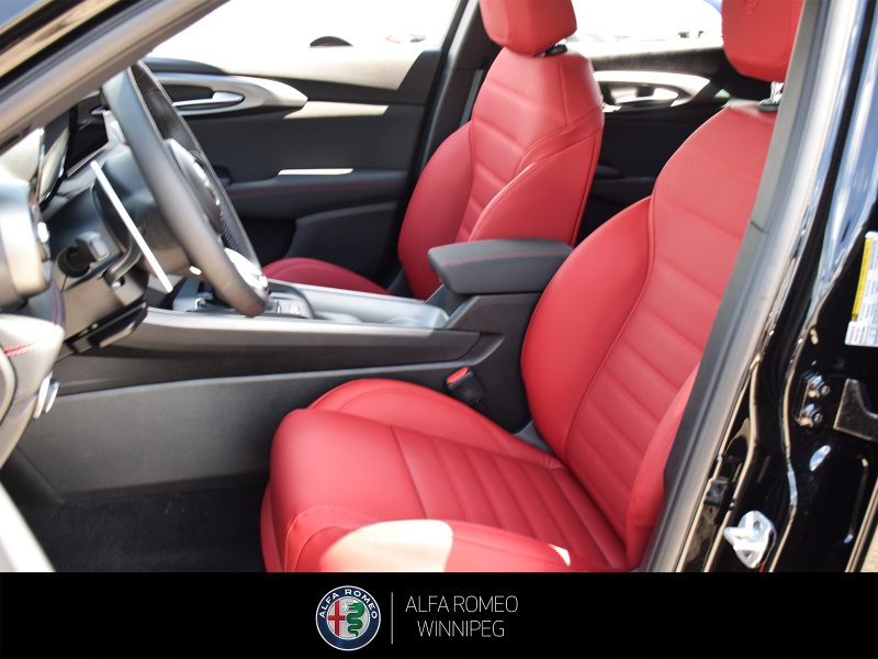 2026 ALFA ROMEO Tonale Veloce  at Alfa Romeo of Winnipeg Winnipeg Manitoba (Image 16/22)