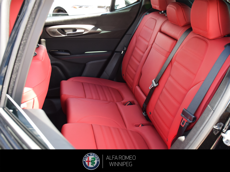 2026 ALFA ROMEO Tonale Veloce  at Alfa Romeo of Winnipeg Winnipeg Manitoba (Image 17/22)