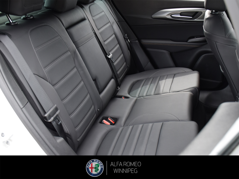 2026 ALFA ROMEO Tonale Veloce  at Alfa Romeo of Winnipeg Winnipeg Manitoba (Image 21/27)