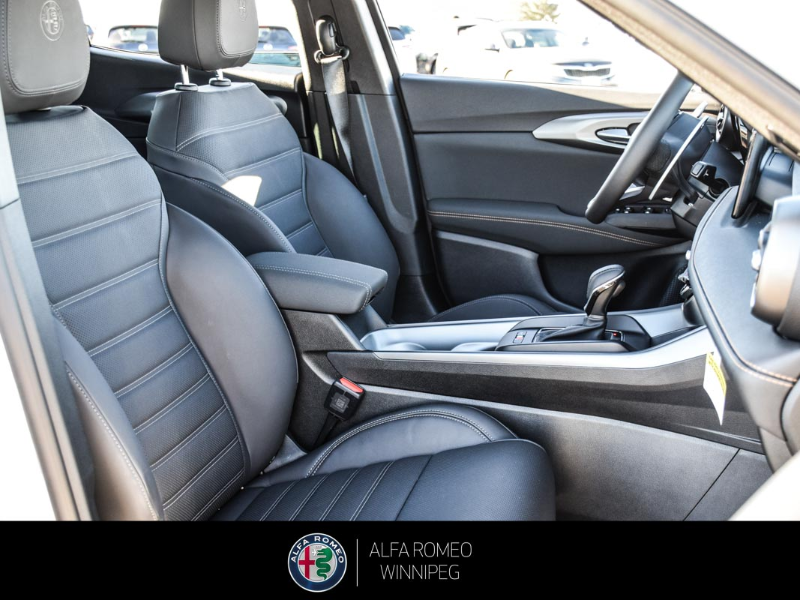 2025 ALFA ROMEO Tonale   at Alfa Romeo of Winnipeg Winnipeg Manitoba (Image 21/26)