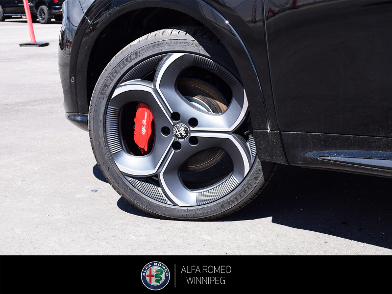 2026 ALFA ROMEO Tonale Veloce at Alfa Romeo of Winnipeg Winnipeg Manitoba (Image 11/24)