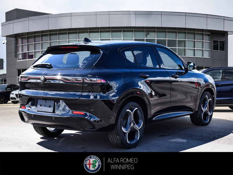 2026 ALFA ROMEO Tonale Veloce at Alfa Romeo of Winnipeg Winnipeg Manitoba (Image 5/24)