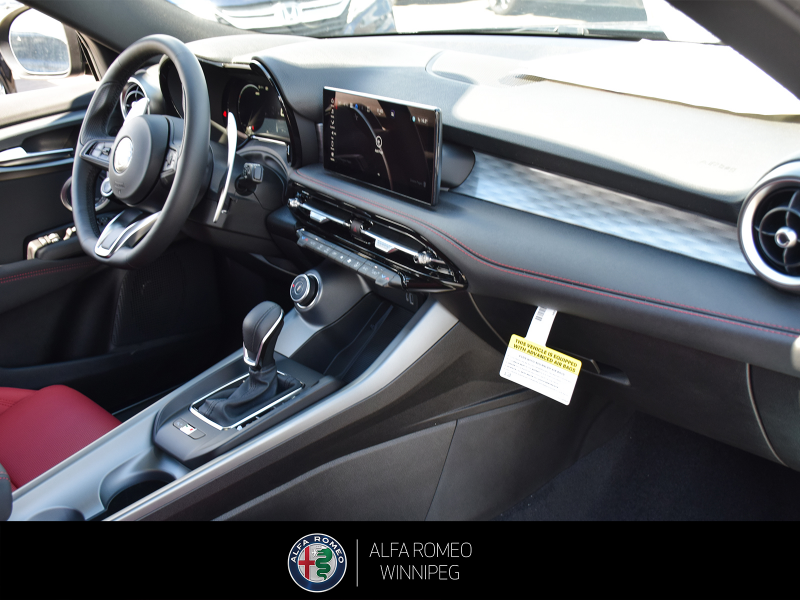 2026 ALFA ROMEO Tonale Veloce at Alfa Romeo of Winnipeg Winnipeg Manitoba (Image 22/24)