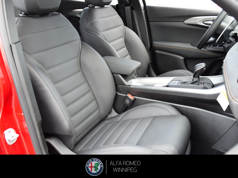 2026 ALFA ROMEO Tonale Veloce at Alfa Romeo of Winnipeg Winnipeg Manitoba (Image 23/27)