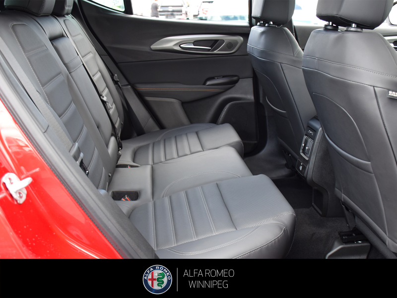 2026 ALFA ROMEO Tonale Veloce at Alfa Romeo of Winnipeg Winnipeg Manitoba (Image 22/27)