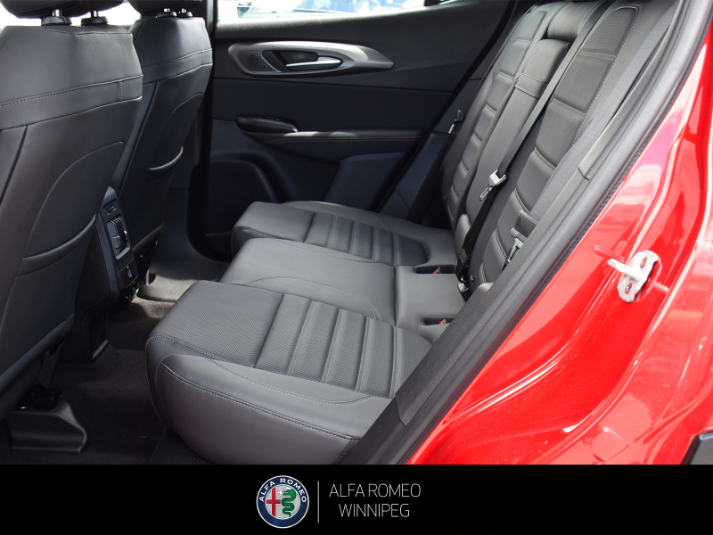 2026 ALFA ROMEO Tonale Veloce at Alfa Romeo of Winnipeg Winnipeg Manitoba (Image 20/27)