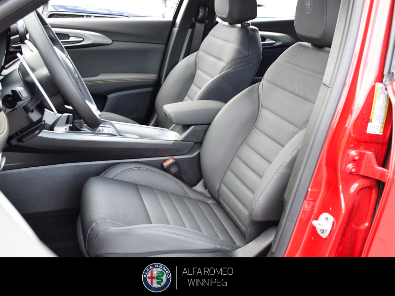 2026 ALFA ROMEO Tonale Veloce at Alfa Romeo of Winnipeg Winnipeg Manitoba (Image 18/27)