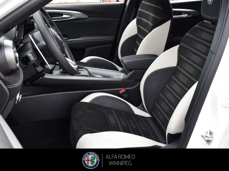 2026 ALFA ROMEO Tonale Speciale  at Alfa Romeo of Winnipeg Winnipeg Manitoba (Image 18/24)