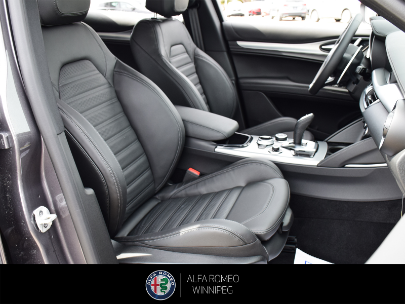 2025 ALFA ROMEO Stelvio   at Alfa Romeo of Winnipeg Winnipeg Manitoba (Image 23/27)
