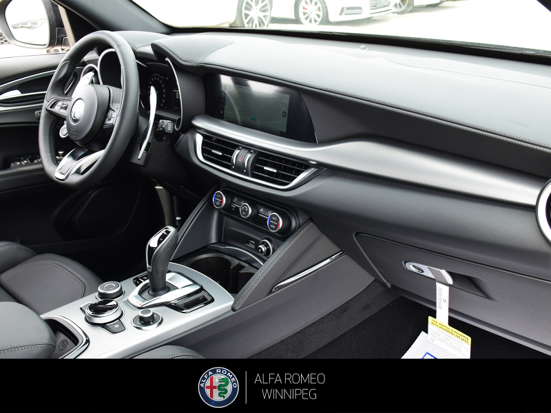 2025 ALFA ROMEO Stelvio   at Alfa Romeo of Winnipeg Winnipeg Manitoba (Image 24/27)
