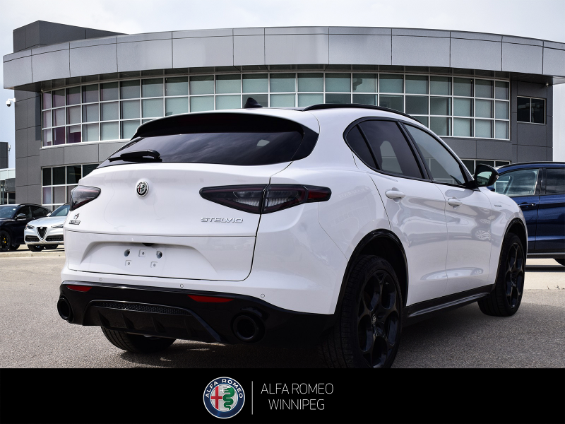 2025 ALFA ROMEO Stelvio at Alfa Romeo of Winnipeg Winnipeg Manitoba (Image 5/27)