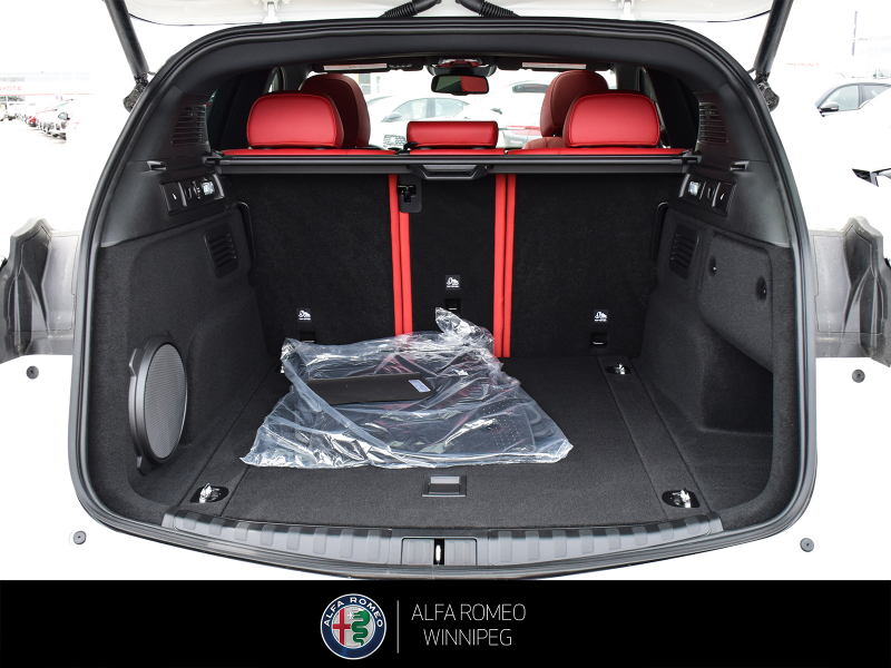 2026 ALFA ROMEO Stelvio Veloce  at Alfa Romeo of Winnipeg Winnipeg Manitoba (Image 10/24)