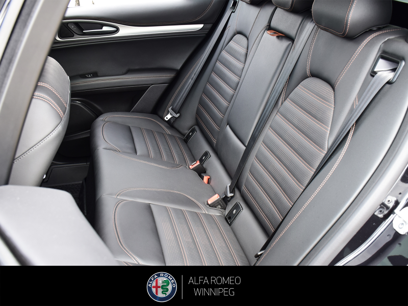 2025 ALFA ROMEO Stelvio Intensa at Alfa Romeo of Winnipeg Winnipeg Manitoba (Image 17/27)