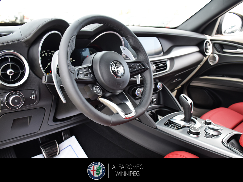 2026 ALFA ROMEO Stelvio at Alfa Romeo of Winnipeg Winnipeg Manitoba (Image 16/26)