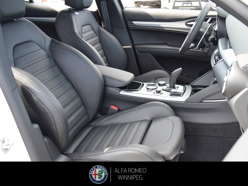 2026 ALFA ROMEO Stelvio at Alfa Romeo of Winnipeg Winnipeg Manitoba (Image 23/27)