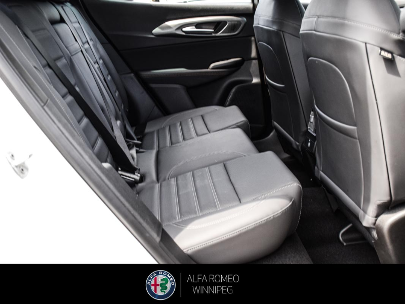 2025 ALFA ROMEO Tonale EAWD (PHEV) Veloce at Alfa Romeo of Winnipeg Winnipeg Manitoba (Image 21/26)