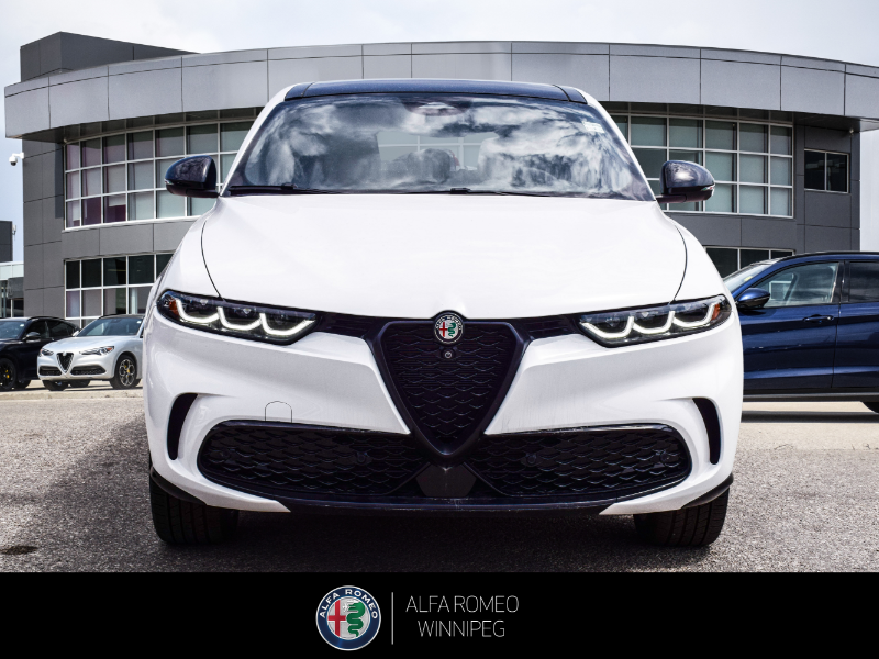 2025 ALFA ROMEO Tonale EAWD (PHEV) Veloce at Alfa Romeo of Winnipeg Winnipeg Manitoba (Image 2/26)