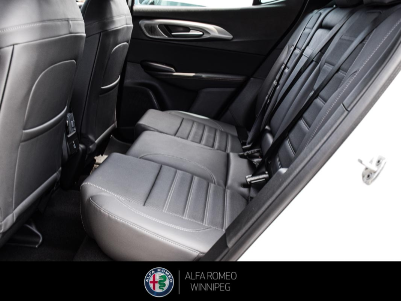 2025 ALFA ROMEO Tonale EAWD (PHEV) Veloce at Alfa Romeo of Winnipeg Winnipeg Manitoba (Image 19/26)