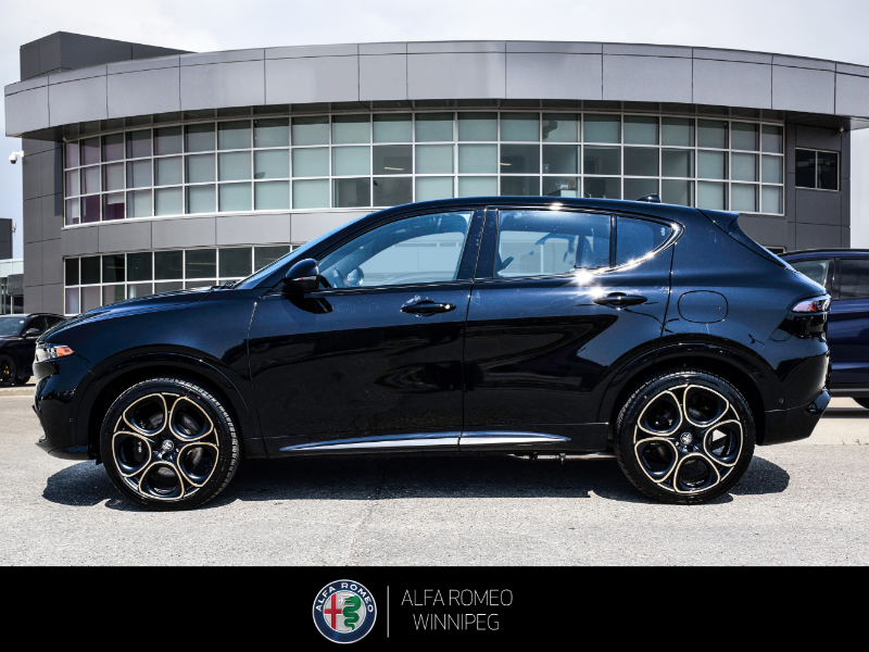2025 ALFA ROMEO Tonale EAWD (PHEV) Intensa  at Alfa Romeo of Winnipeg Winnipeg Manitoba (Image 3/25)
