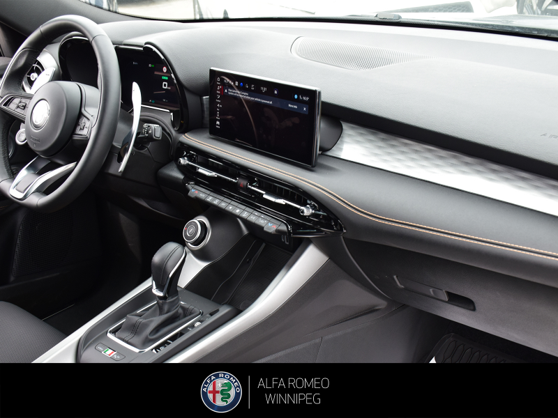 2025 ALFA ROMEO Tonale EAWD (PHEV) Veloce at Alfa Romeo of Winnipeg Winnipeg Manitoba (Image 23/23)