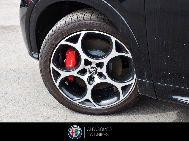 2025 ALFA ROMEO Tonale EAWD (PHEV) Veloce at Alfa Romeo of Winnipeg Winnipeg Manitoba (Image 11/23)