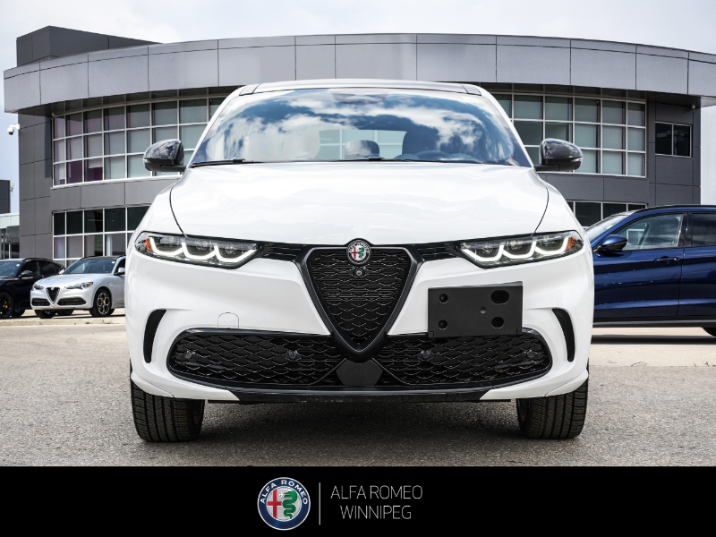2025 ALFA ROMEO Tonale EAWD (PHEV) Tributo  at Alfa Romeo of Winnipeg Winnipeg Manitoba (Image 2/32)