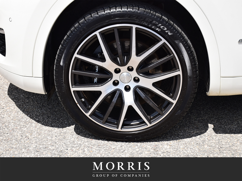 2019 Maserati Levante S GranLusso  at Alfa Romeo of Winnipeg Winnipeg Manitoba (Image 8/26)